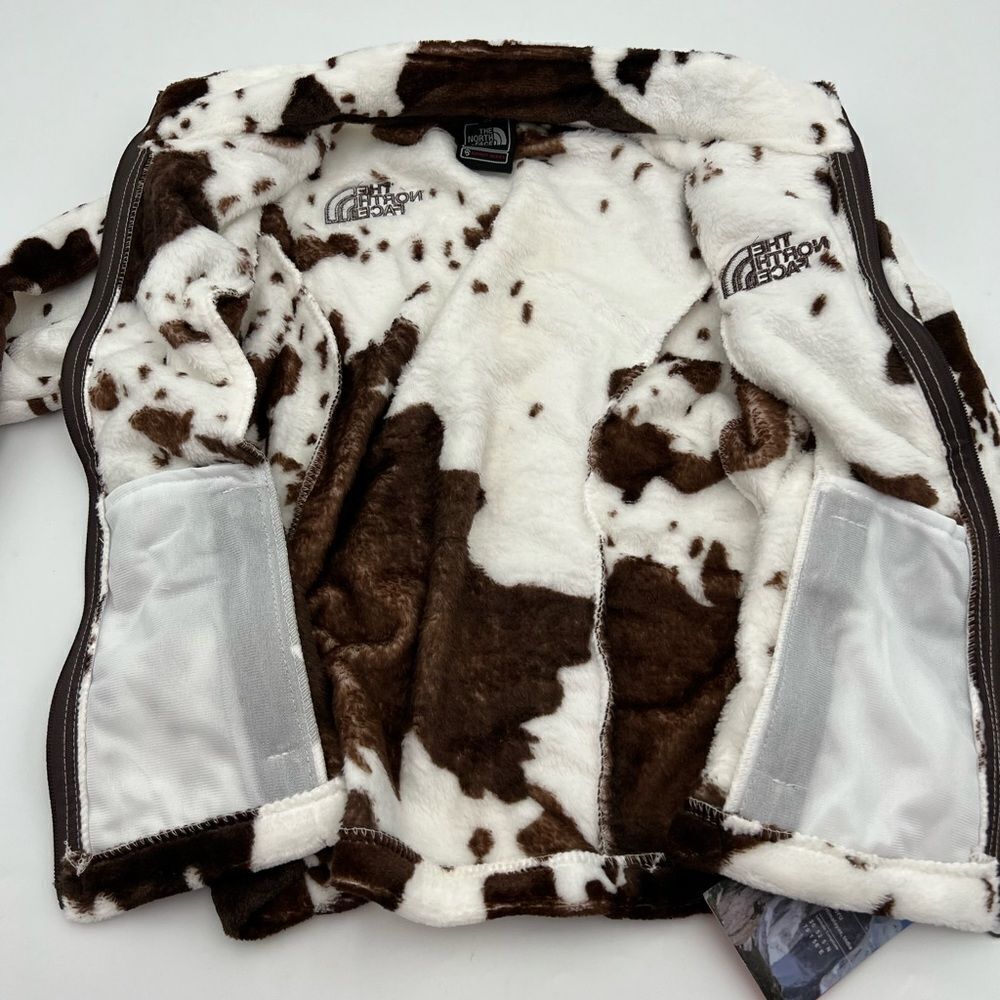 The North Face Cowprint Jackets KIDS ONLY! - Picture 4 of 4